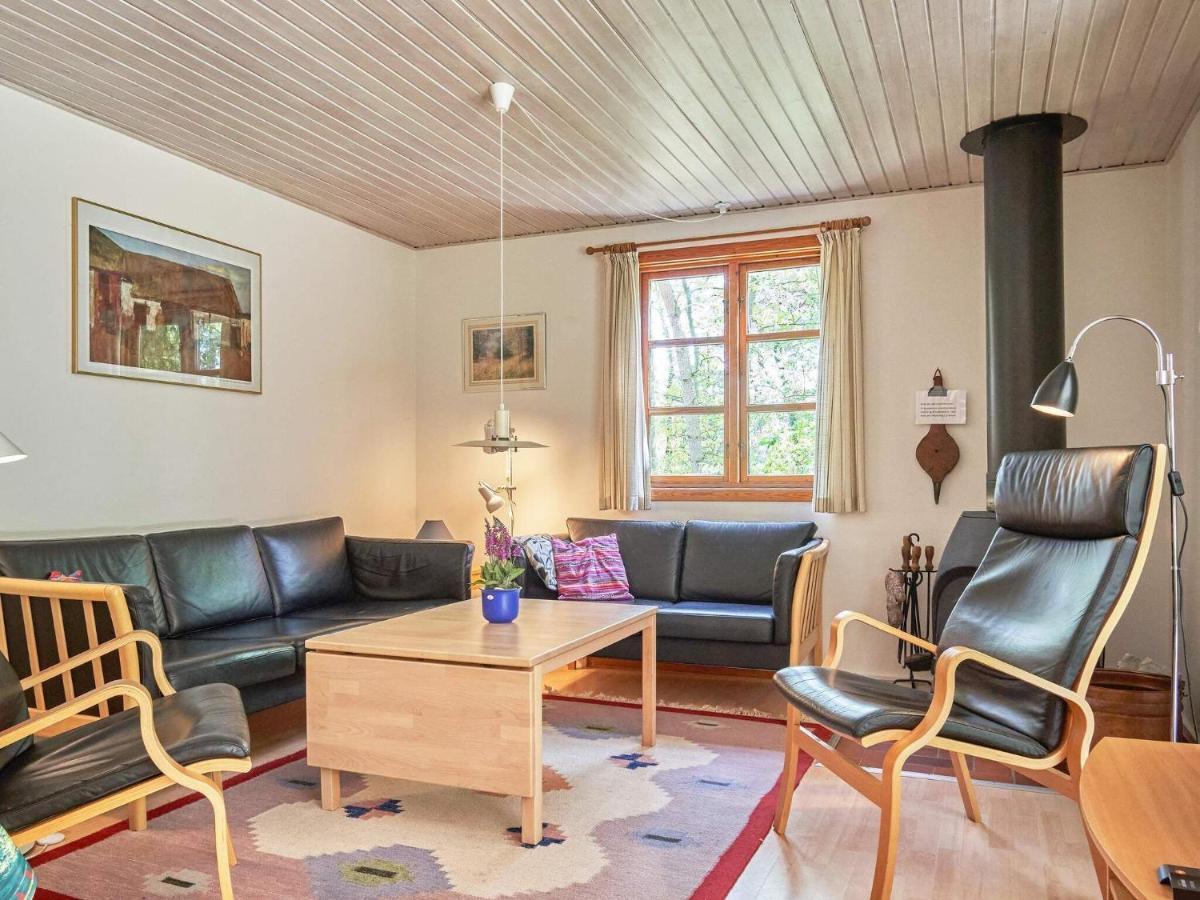 Three-Bedroom Holiday Home In Ronne 4 Dış mekan fotoğraf