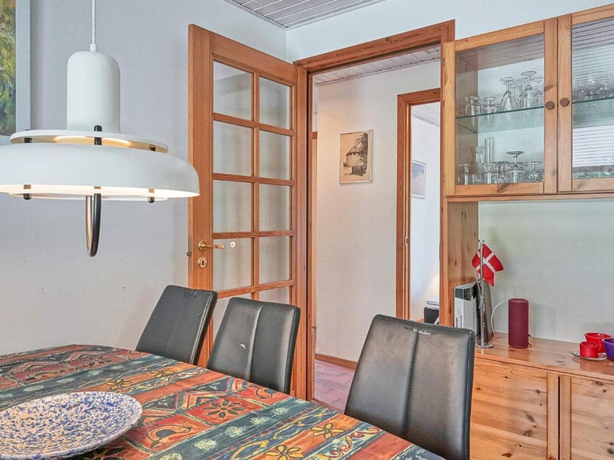 Three-Bedroom Holiday Home In Ronne 4 Dış mekan fotoğraf