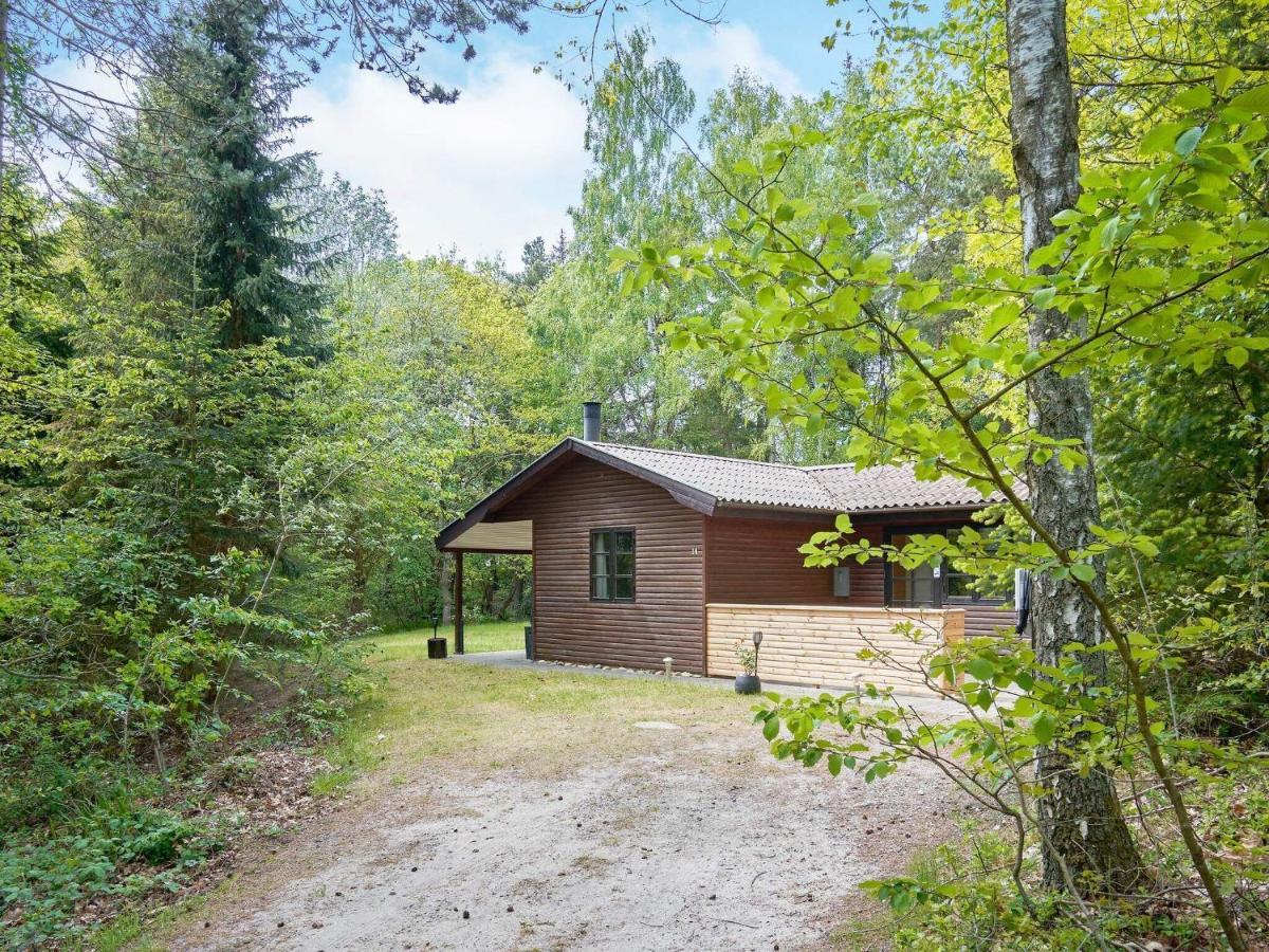 Three-Bedroom Holiday Home In Ronne 4 Dış mekan fotoğraf