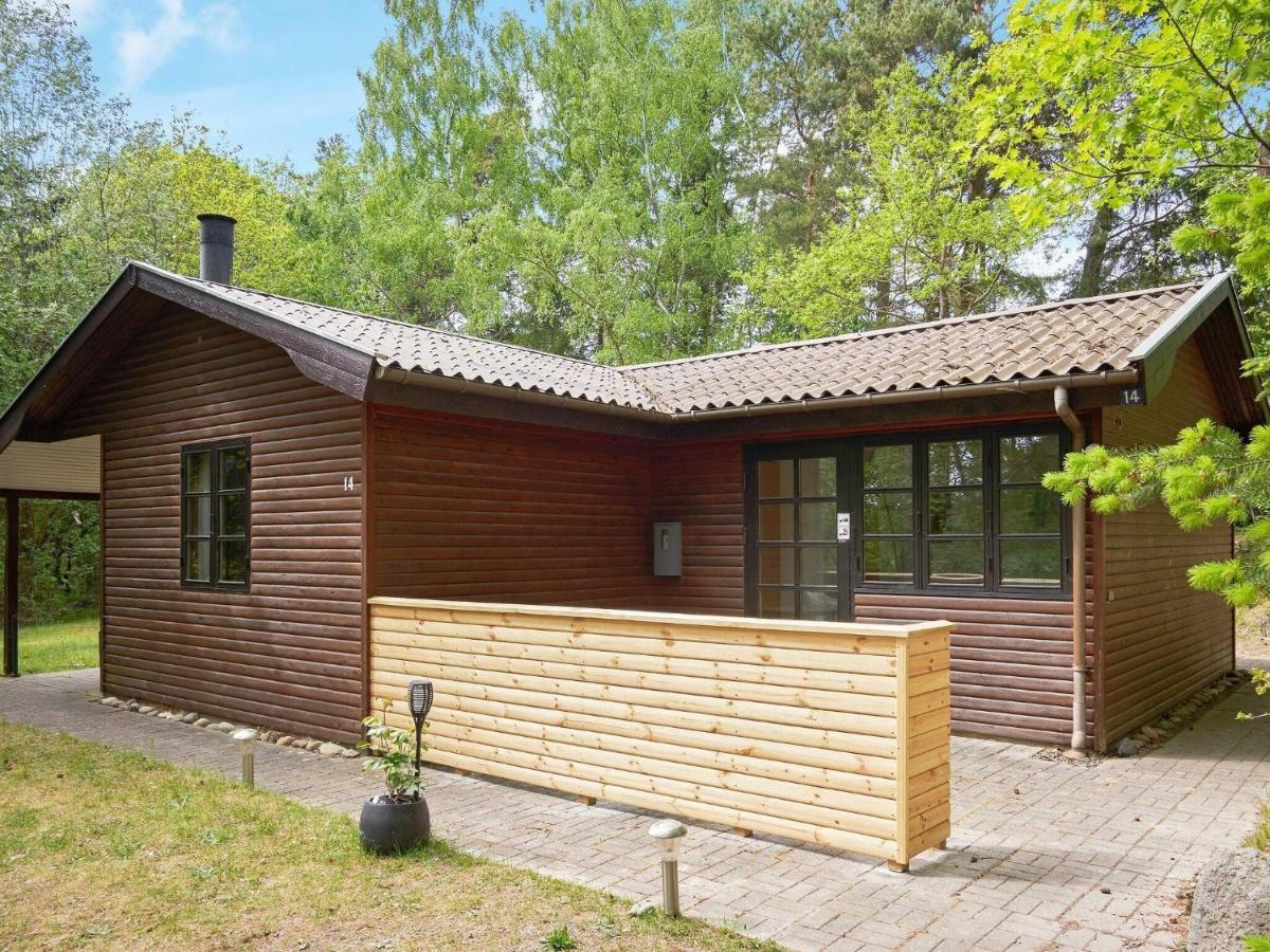 Three-Bedroom Holiday Home In Ronne 4 Dış mekan fotoğraf