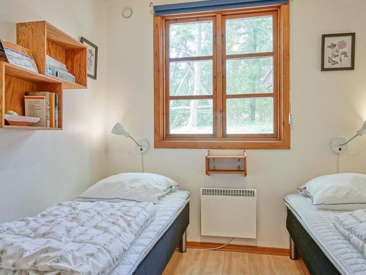 Three-Bedroom Holiday Home In Ronne 4 Dış mekan fotoğraf