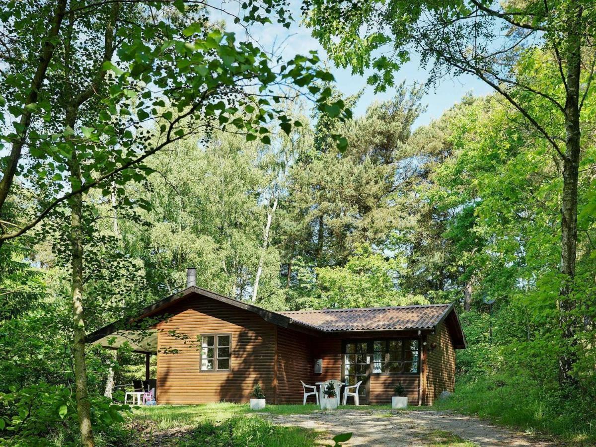 Three-Bedroom Holiday Home In Ronne 4 Dış mekan fotoğraf